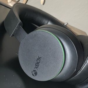 Microsoft Xbox Wireless Headset for Xbox Series X/S